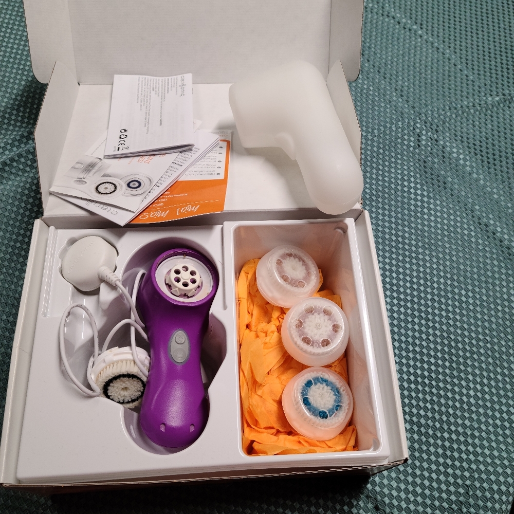 Clairsonic facial cleanser